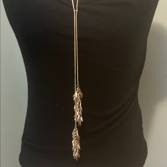 Golden Necklace - Picture 2 of 7